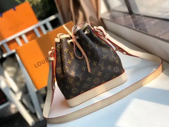 NOE BB VUITTON LOUIS 0427